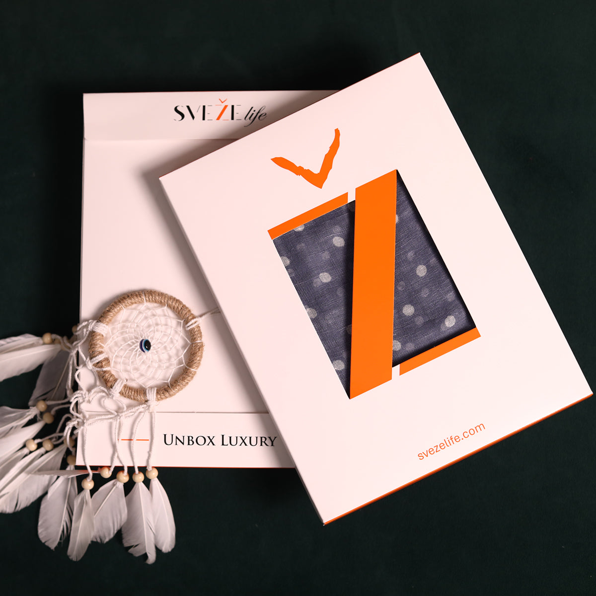 Indigo Crest Polka Dot Print Linen Blend Scarf - Blue | SVEŽElife