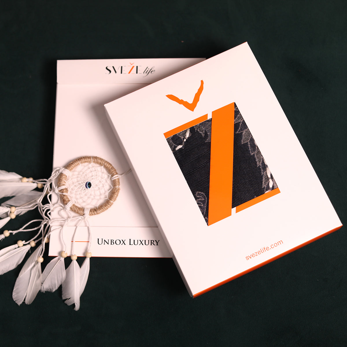 Reversible Paisley Jacquard Cotton Viscose Scarf – Navy Ivory | SVEŽElife