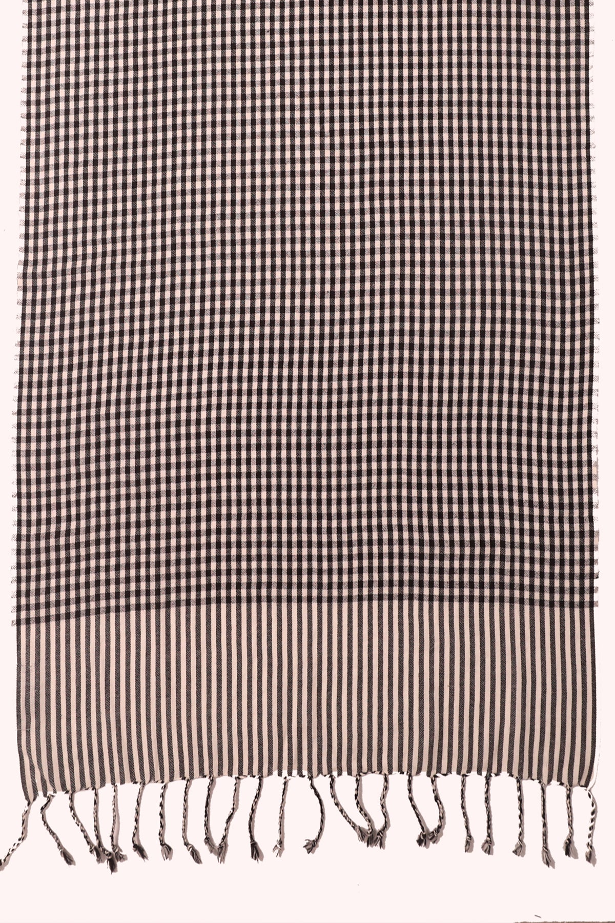 Classic Gingham Woven Wool Scarf with Tassels - Black White | SVEŽElife