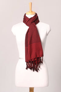 Classic Gingham Woven Wool Scarf with Tassels - Red Black | SVEŽElife
