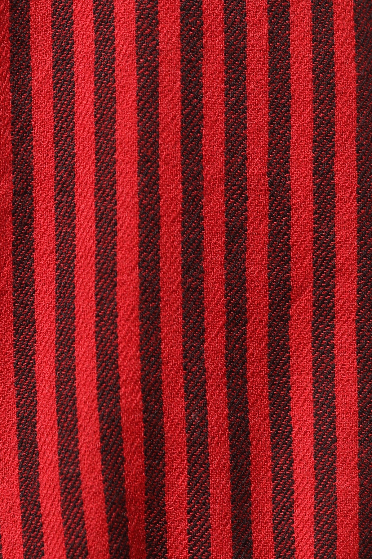 Classic Gingham Woven Wool Scarf with Tassels - Red Black | SVEŽElife