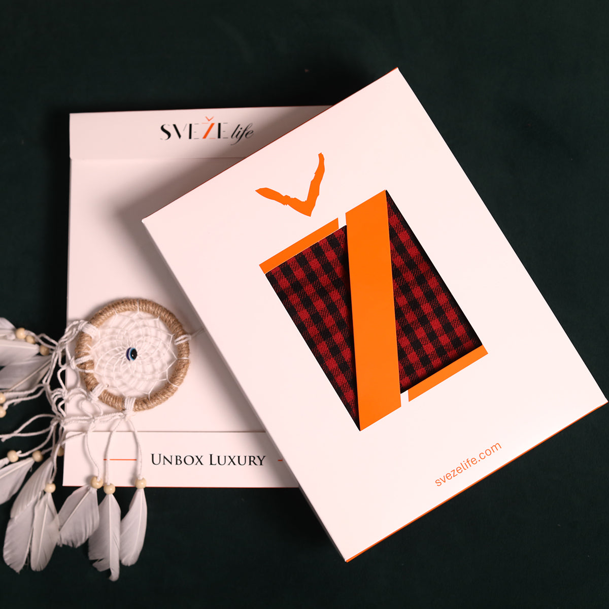 Classic Gingham Woven Wool Scarf with Tassels - Red Black | SVEŽElife