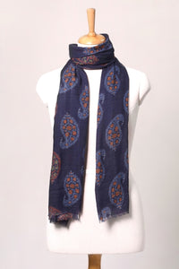 Indigo Paisley Print Twill Weave Wool Scarf - Blue Multi | SVEŽElife