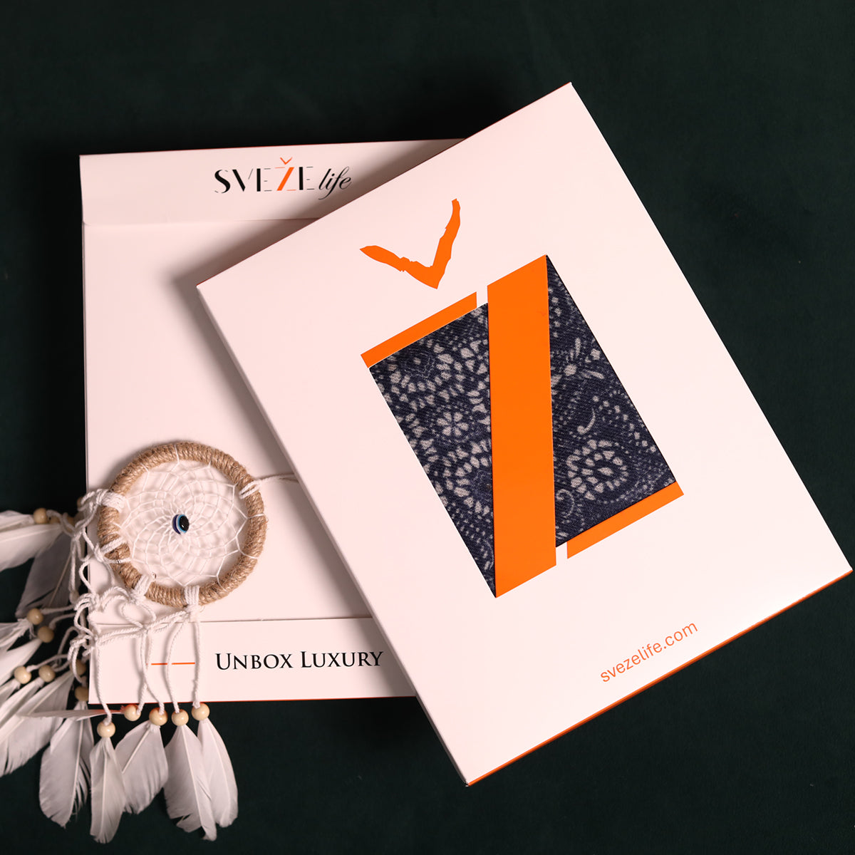 Indigo Bandhani Border Print Twill Weave Wool Scarf - Blue | SVEŽElife