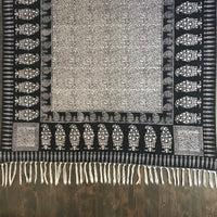 Floral Jaal & Paisley Hand-block Print Rug - White Black