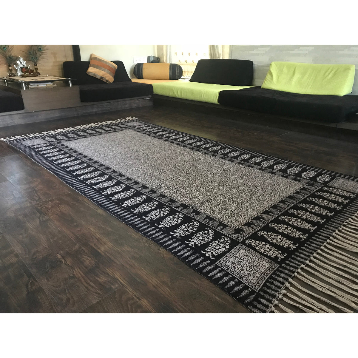 Floral Jaal & Paisley Hand-block Print Rug - White Black