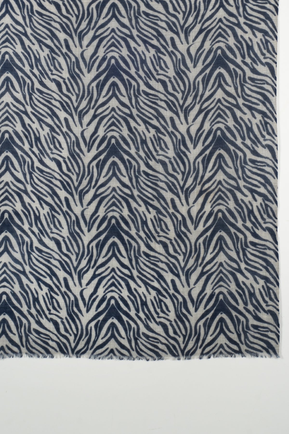 Tiger Print Merino Wool Scarf - Black White