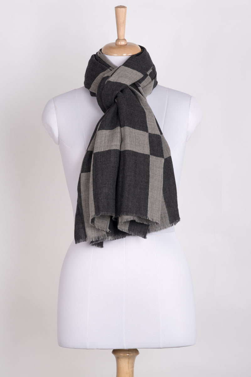 Windowpane Big Checks Jacquard Merino Wool Scarf - Grey